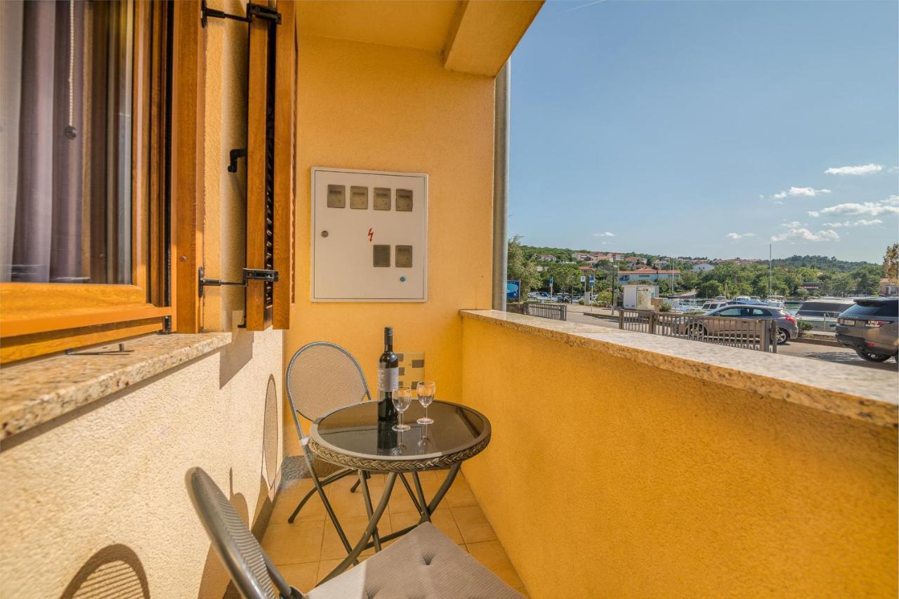 Apartments Celeste Климно Екстериор снимка