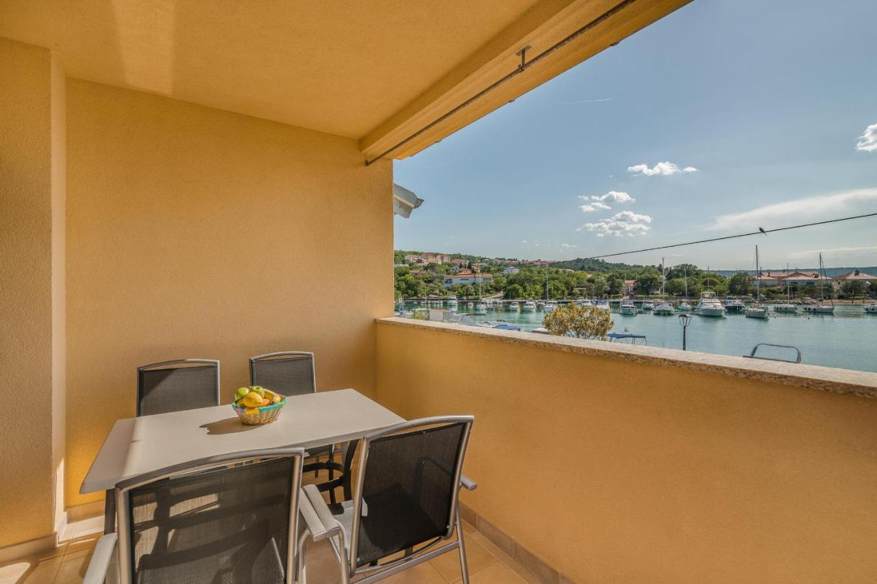 Apartments Celeste Климно Екстериор снимка