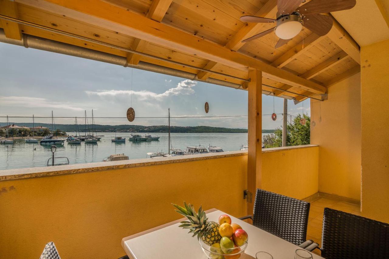 Apartments Celeste Климно Екстериор снимка