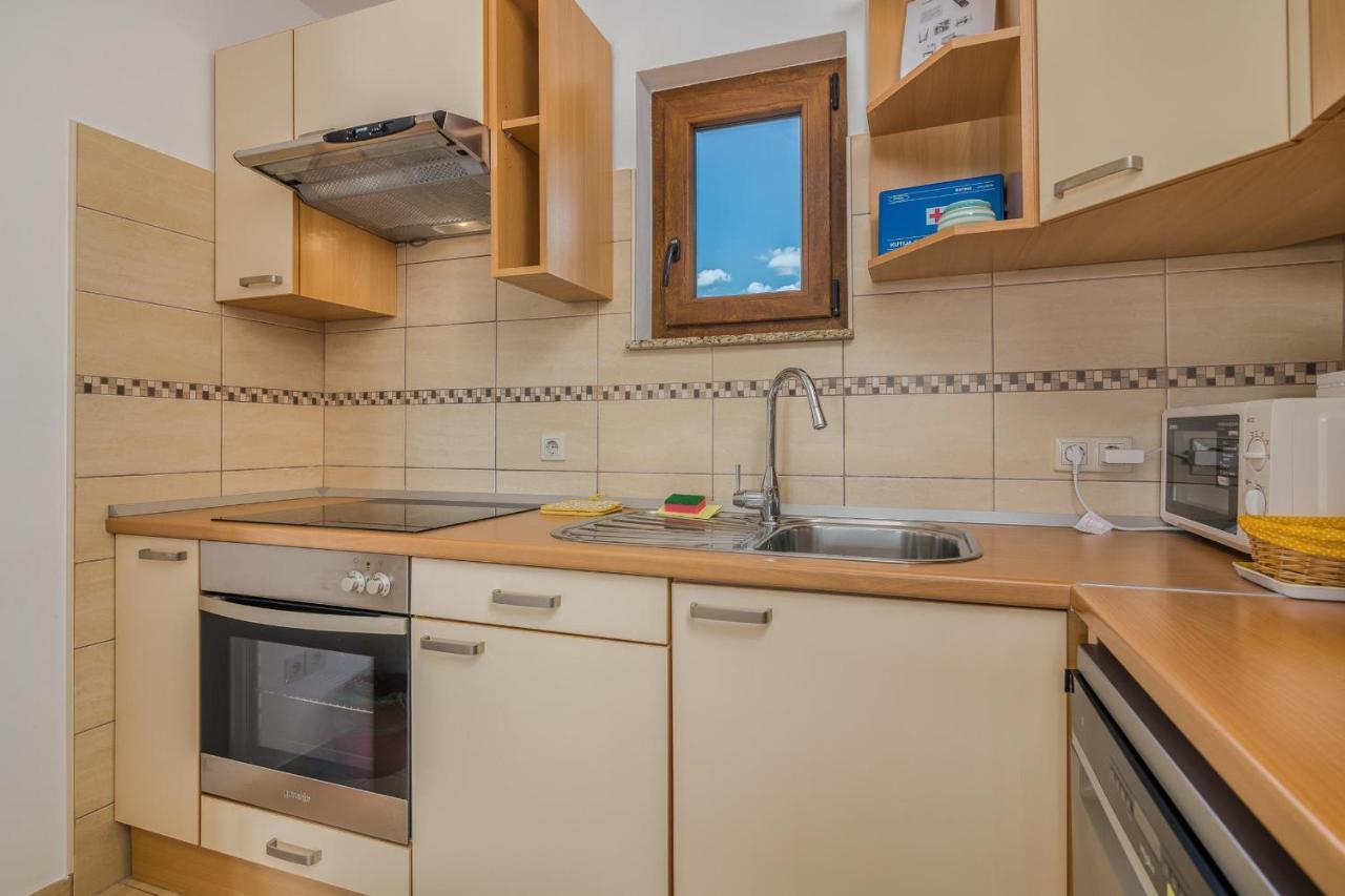 Apartments Celeste Климно Екстериор снимка