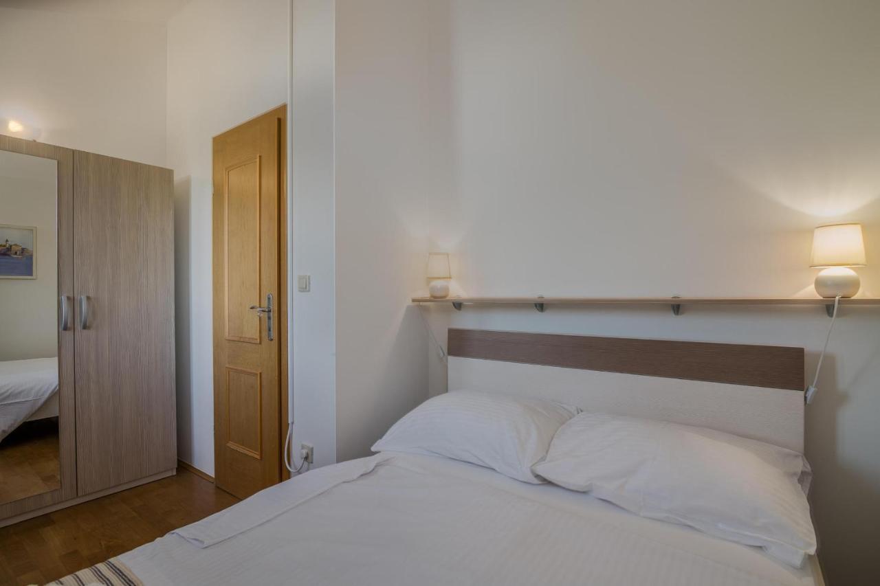 Apartments Celeste Климно Екстериор снимка