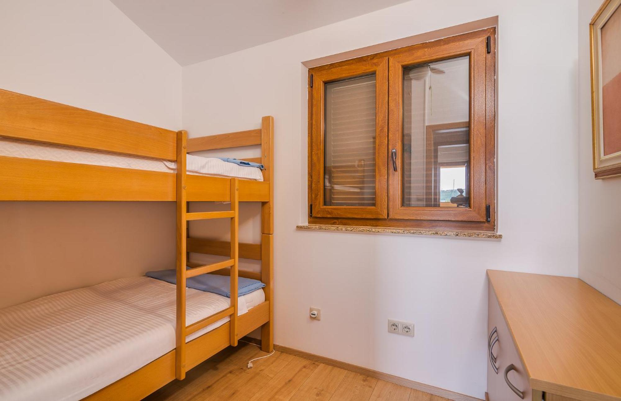 Apartments Celeste Климно Екстериор снимка
