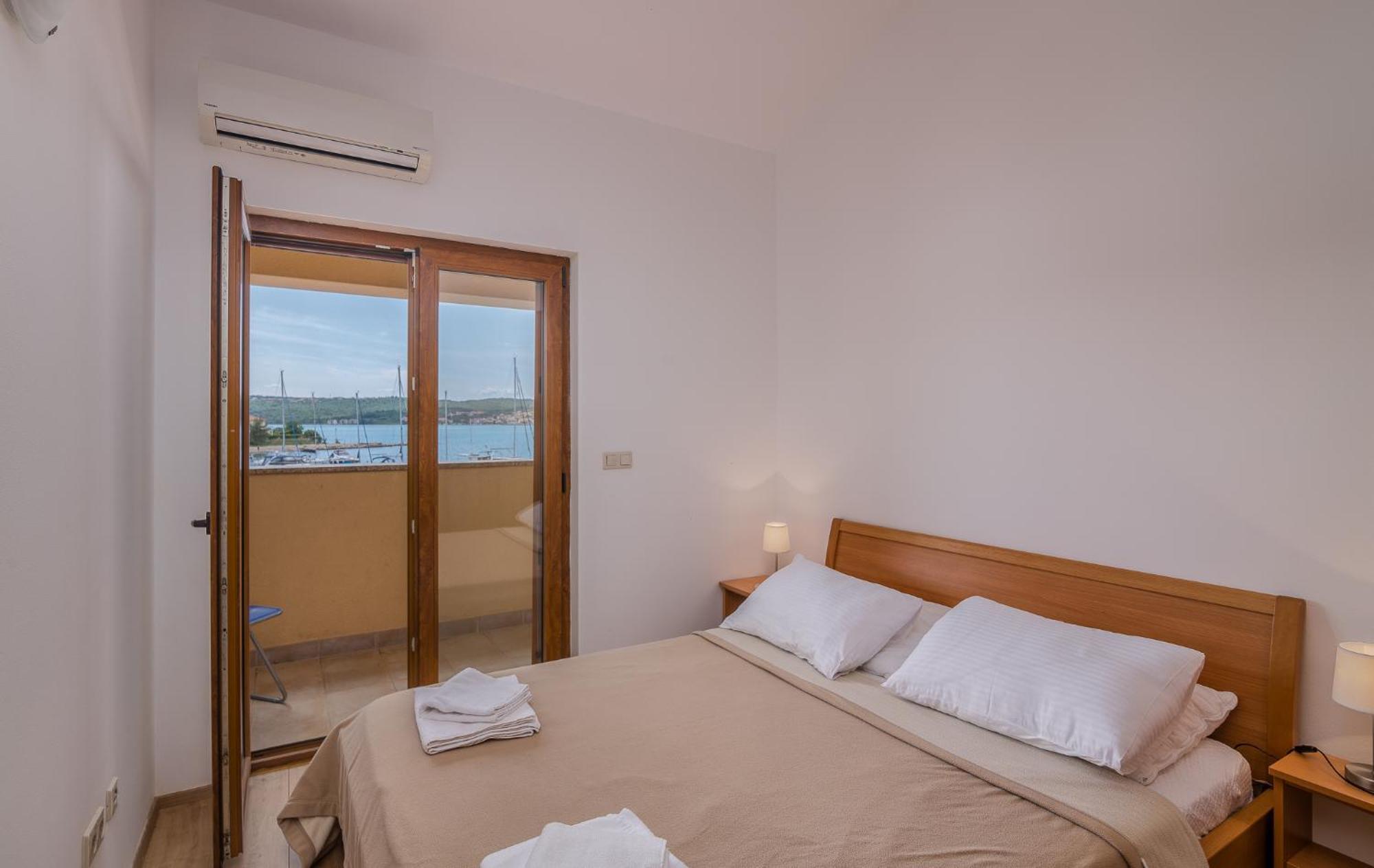 Apartments Celeste Климно Екстериор снимка