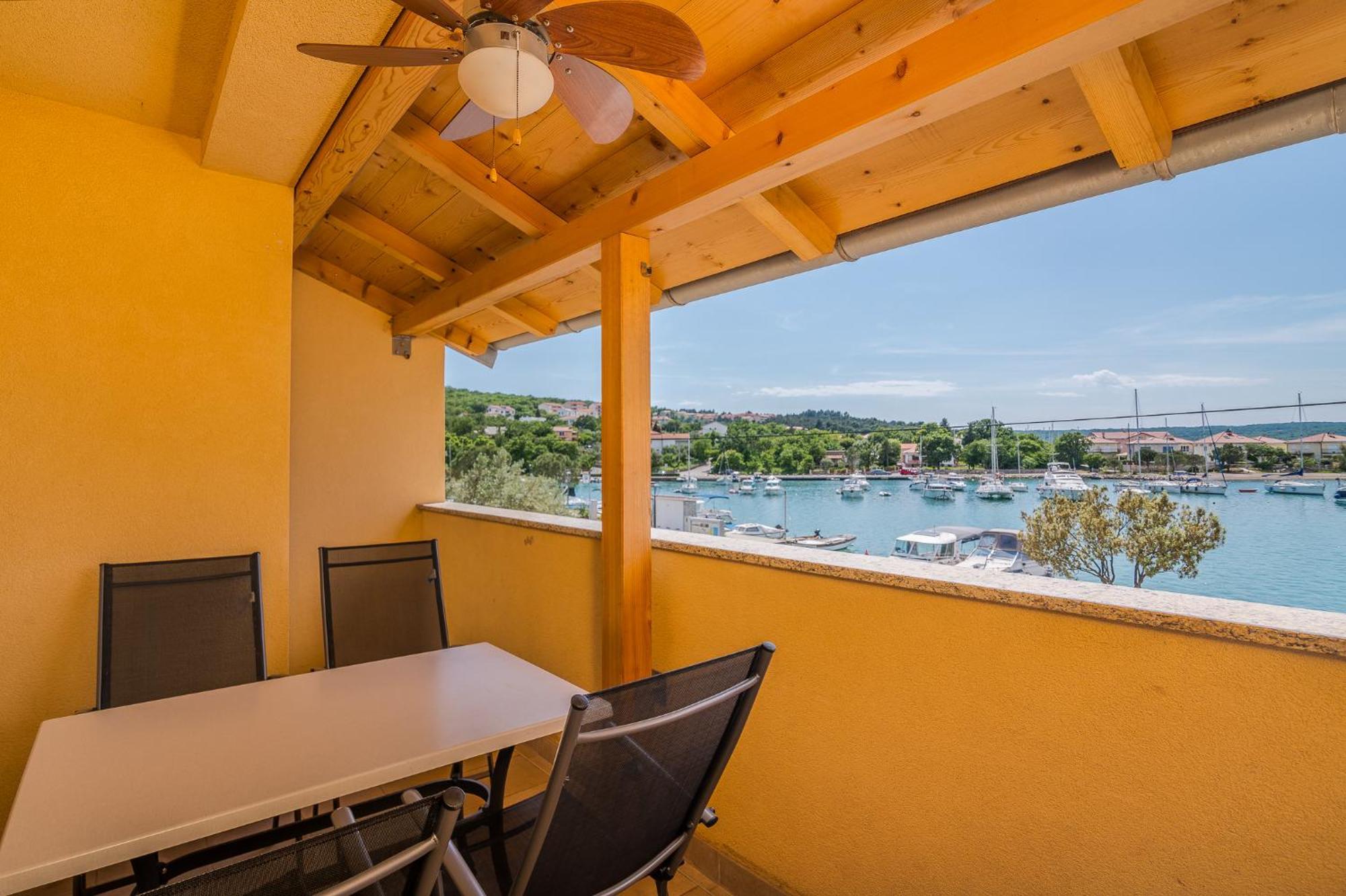 Apartments Celeste Климно Екстериор снимка