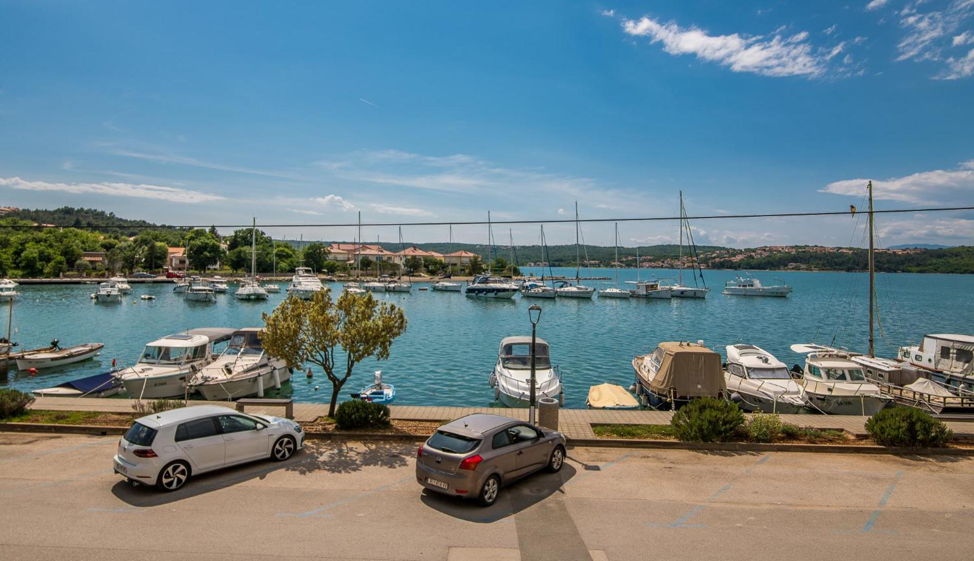 Apartments Celeste Климно Екстериор снимка